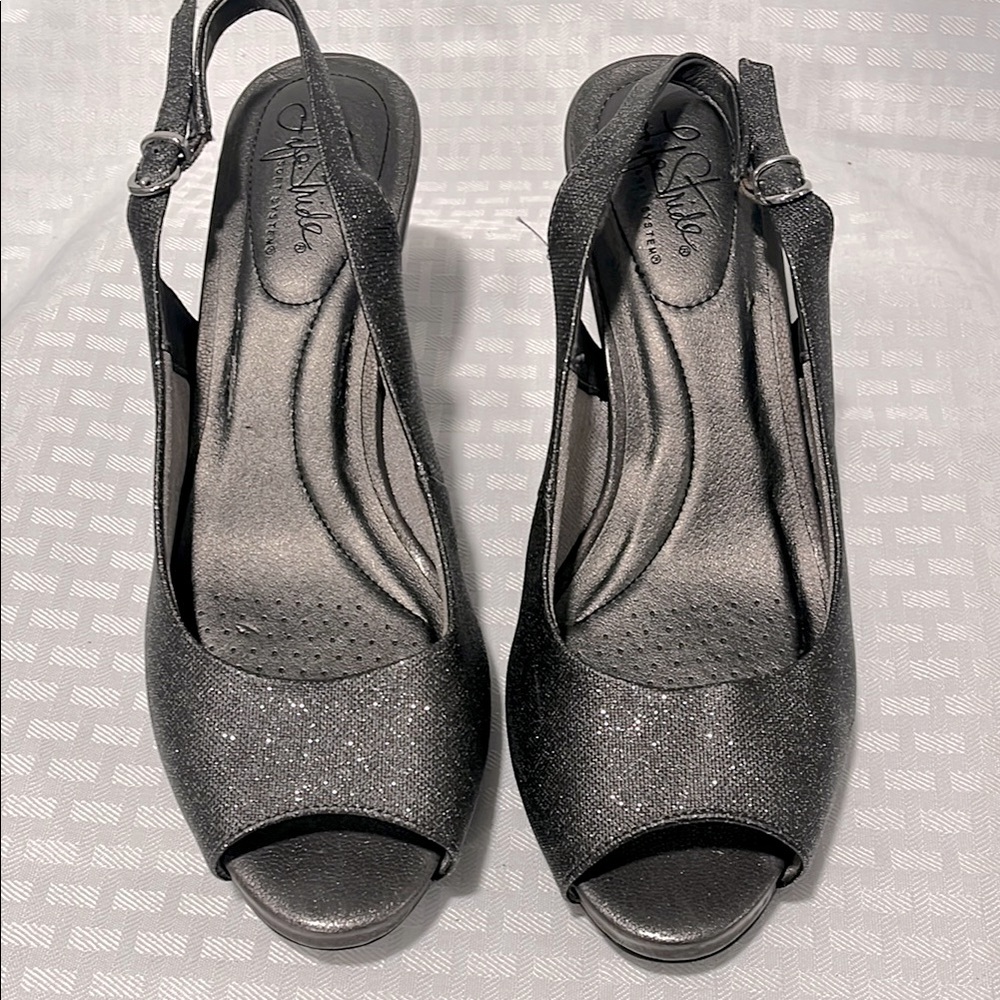 Life Stride Gunmetal Slingback Heels